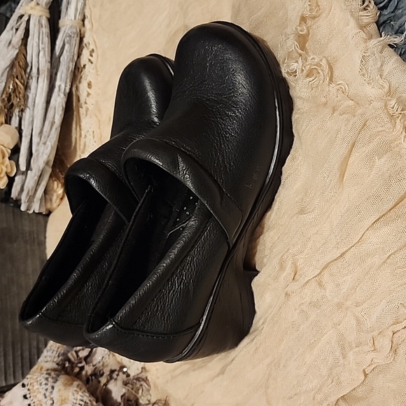 Wedges - Picture 5 of 5